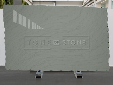 Kvarcit v &scaron;ed&eacute; barvě - Quarzite Grey