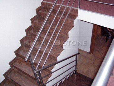 Obklad schodiště, přírodní kámen - žula Multicolor, kamenictví TONE OF STONE 