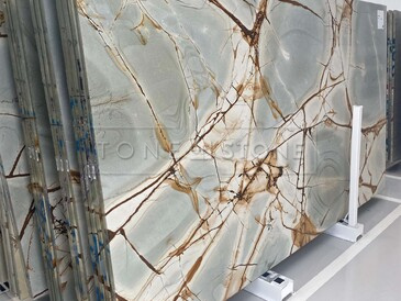 Velkoformátová deska z kvarcitu BLUE ROMA, zakázkové kamenictví TONE OF STONE Velkoformátová deska z kvarcitu BLUE ROMA, zakázkové kamenictví TONE OF STONE