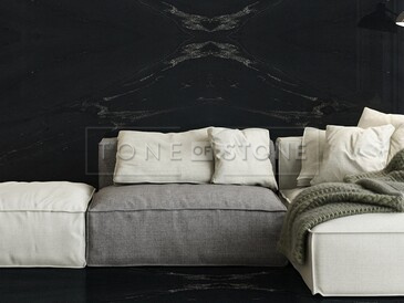 Žula JURASSIC BLACK je vhodná pro výrobu kuchyňských desek, parapetů, obklady, dlažby, krbové římsy, koupelnové desky nebo kamenné stoly. Kamenictví TONE OF STONE 