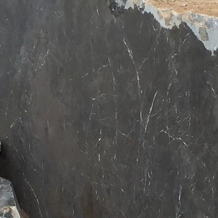 Těžba přírodního kamene Breccia Imperiale