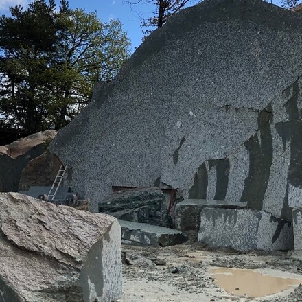 Těžba přírodního kamene Verde Salvan