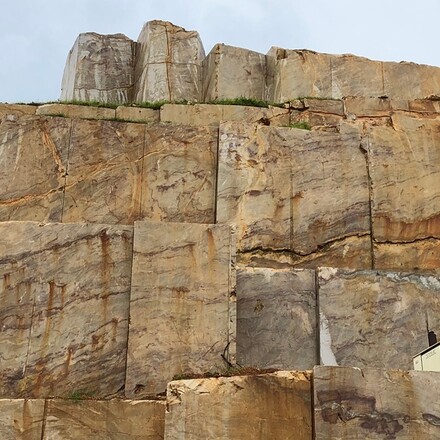Těžba brazilského kvarcitu Nacarado