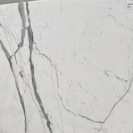 Luxusní bílý mramor CALACATTA SUPER EXTRA, zakázkové kamenictví TONE OF STONE