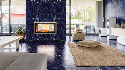 Exkluzivn&iacute; brazilsk&aacute; žula SODALITE, uk&aacute;zka použit&iacute; - velkoform&aacute;tov&yacute; obklad stěny, dlažba, obložen&iacute; krbu, zak&aacute;zkov&aacute; v&yacute;roba.  