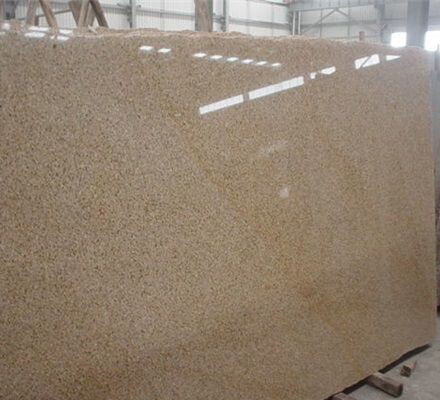 B&eacute;žov&aacute; žulov&aacute; deska Padang Yellow v leskl&eacute; povrchov&eacute; &uacute;pravě