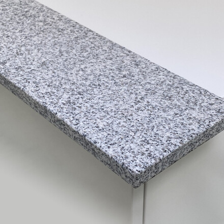 &Scaron;ed&yacute; žulov&yacute; parapet z př&iacute;rodn&iacute;ho kamene Padang Crystal