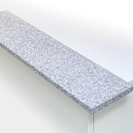 &Scaron;ed&yacute; kamenn&yacute; parapet ze žuly Padang Crystal