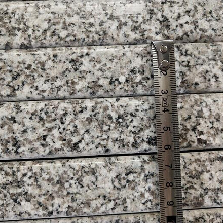 Žulové desky Padang Crystal v šedé barvě o síle 3 cm Žulové desky Padang Crystal v šedé barvě o síle 3 cm