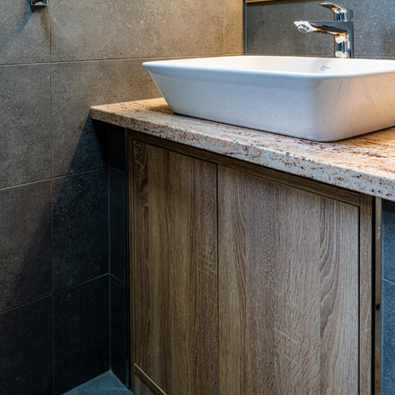 Unikátní vzory žuly Shivakashi pro váš prostor. Zakázková výroba TONE OF STONE. Unikátní vzory žuly Shivakashi pro váš prostor. Zakázková výroba TONE OF STONE.