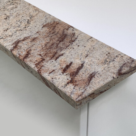 Unik&aacute;tn&iacute; povrch žuly Shivakashi. Zak&aacute;zkov&aacute; v&yacute;roba TONE OF STONE.