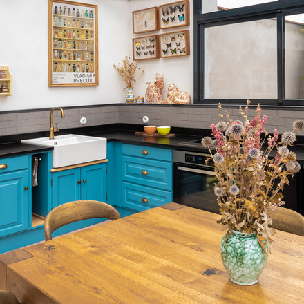 Kuchyňská pracovní deska ze žuly Nero Assoluto Zimbabwe (trattato) v povrchové úpravě satén