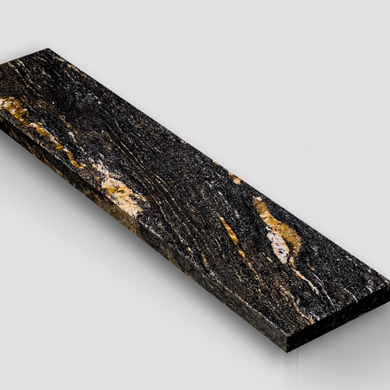 Parapety z přírodní žuly Magma Black. Designový kámen pro vaše interiéry. Zakázkové kamenictví TONE OF STONE. Parapety z přírodní žuly Magma Black. Designový kámen pro vaše interiéry. Zakázkové kamenictví TONE OF STONE.
