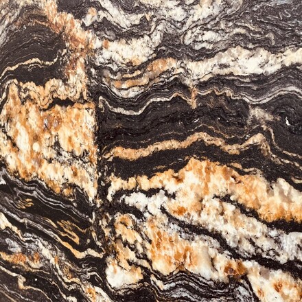 Detail přírodního kamene Black Fusion. Zakázkové kamenictví TONE OF STONE.