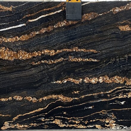 Deska žuly Black Fusion. Zakázkové kamenictví TONE OF STONE.