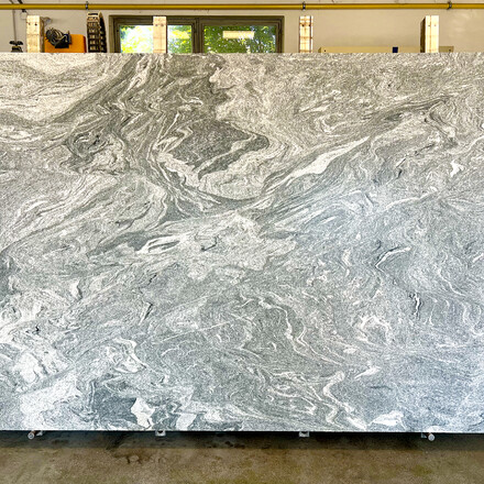 Jedinečná Verde Marina. Zakázkové kamenictví TONE OF STONE. Jedinečná Verde Marina. Zakázkové kamenictví TONE OF STONE.