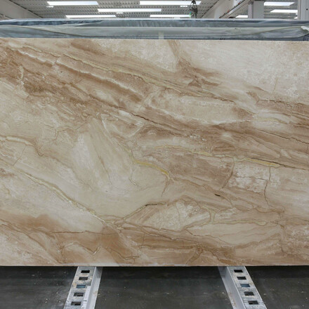 Deska mramoru Daino. Zakázkové kamenictví TONE OF STONE.