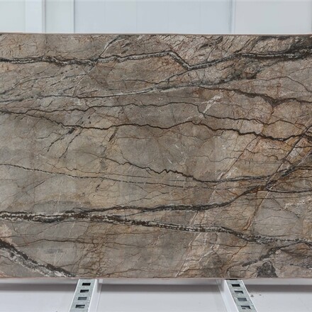 Přírodní mramor Eldorado, povrchová úprava lesk