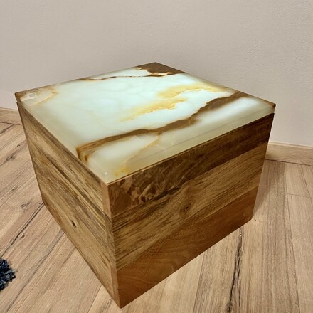 Konferenční stolek s přírodním kamenem Onice Verde