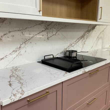 Kuchyňská pracovní deska z umělého kamene Technistone Bronze Coast