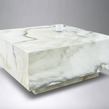 Exkluzivní konferenční stolek Calacatta Extra - skladem v kamenictví TONE OF STONE.