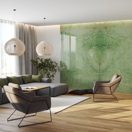 Obklad stěny a krbu přírodním brazilským kvarcitem Jadore.