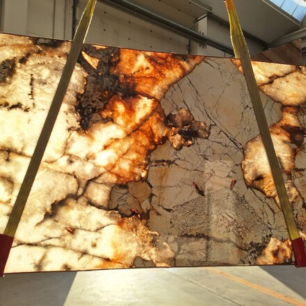 Exkluzivní deska kvarcitu Patagonia. ČASOVĚ OMEZENÁ NABÍDKA