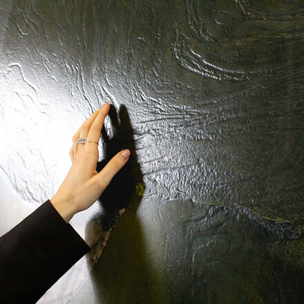 Přírodní kámen Avocatus s povrchovou úpravou leather - kartáčovaná povrchová úprava kamene.