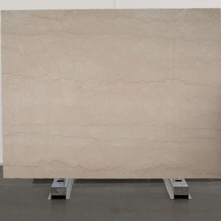 Deska z přírodního mramoru Botticino Classico v krémovém odstínu Deska z přírodního mramoru Botticino Classico v krémovém odstínu