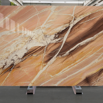 Růžov&yacute; kvarcit Splendido s v&yacute;raznou kresbou je ide&aacute;ln&iacute; volbou pro obklad stěny technikou bookmatch