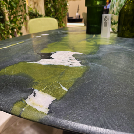 Detail kresby a struktury luxusního kvarcitu Avocatus Detail kresby a struktury luxusního kvarcitu Avocatus