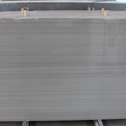 Žulová deska Grey Veneer s jemnou lineární kresbou a šedými odstíny