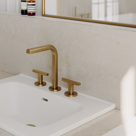 Obklad koupelny z umělého kamene Technistone Taj Mahal Gold v béžovém odstínu