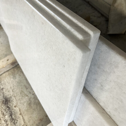 Bílé mramorové parapety z přírodního kamene White Salt