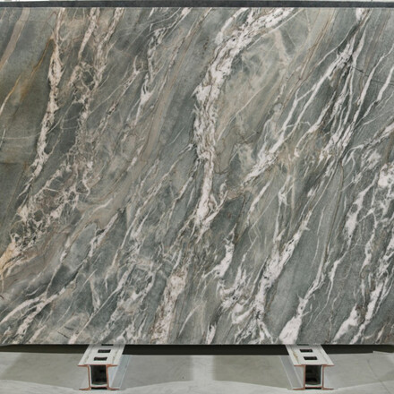 Kvarcit Tiffany v zeleném odstínu s výraznou kresbou Kvarcit Tiffany v zeleném odstínu s výraznou kresbou