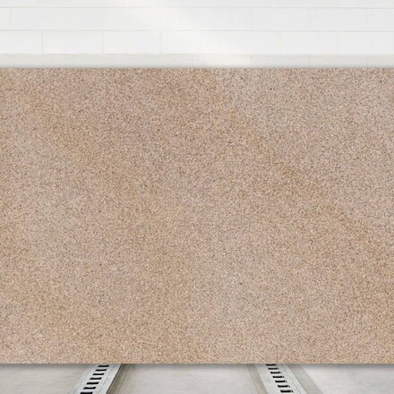 B&eacute;žov&aacute; žula Padang Yellow - žulov&aacute; deska v matn&eacute; povrchov&eacute; &uacute;pravě