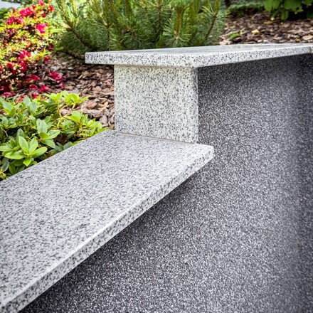 Kamenná přikrývka venkovního schodiště z šedé žuly Padang Crystal Kamenná přikrývka venkovního schodiště z šedé žuly Padang Crystal