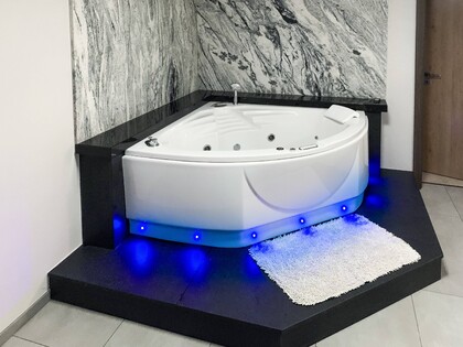 Vybíráme obklad do interiérů: velkoformátový, nebo maloformátový? 