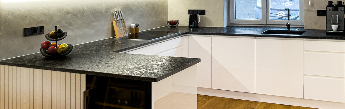 Kamenné kuchyňské desky