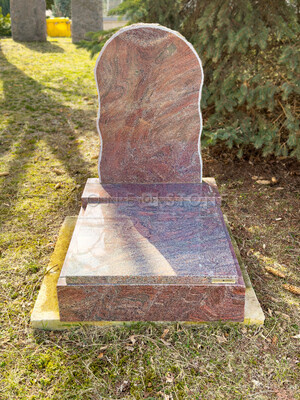 Urnový hrob Paradiso "skalka" Urnový hrob Paradiso "skalka"