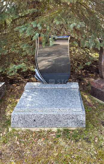 Urnový hrob Vahlovická žula Urnový hrob Vahlovická žula