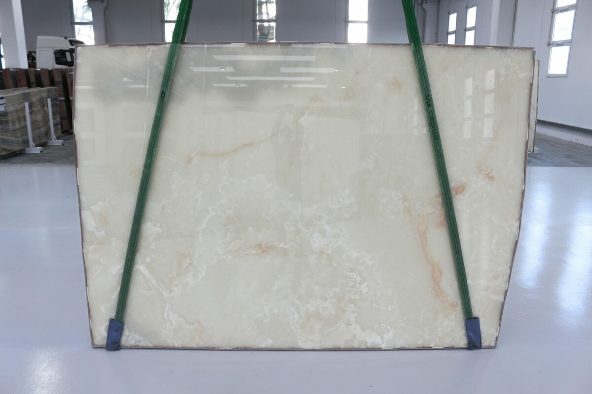 Onyx Bianco (Onice Bianco) 